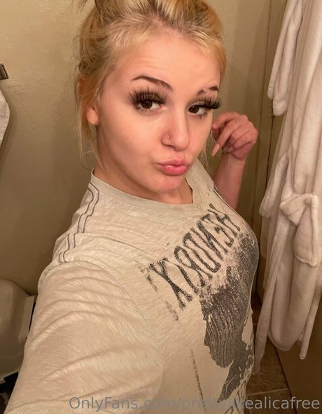 aliisnowwflake エロティックなモデル アーカイブ