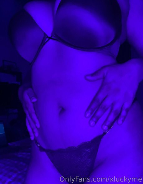 xluckyme ポルノスター HD 写真