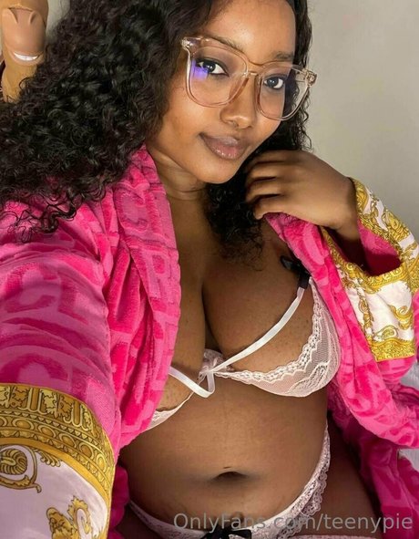 teenypie ホットなモデル 写真