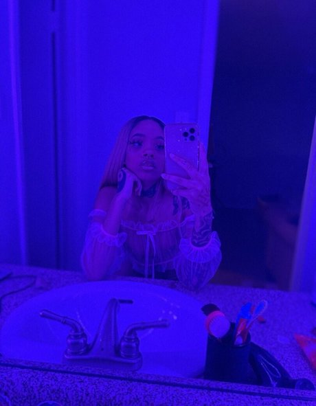 アナルトランスOnlyFans 裸 画像