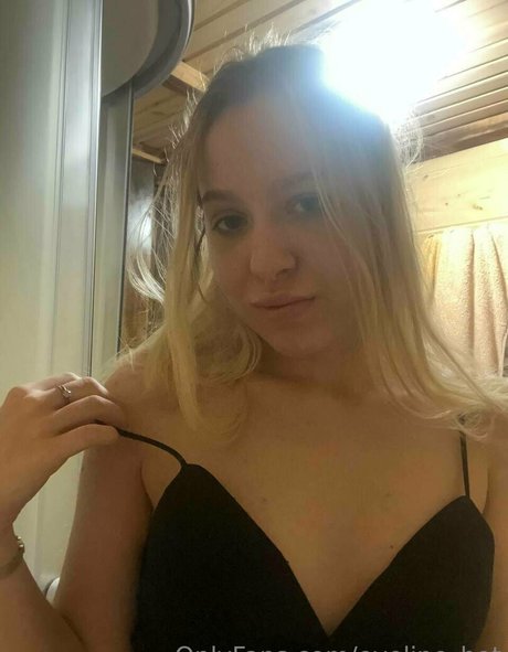 英国のティーンオンリーファン アダルト 画像