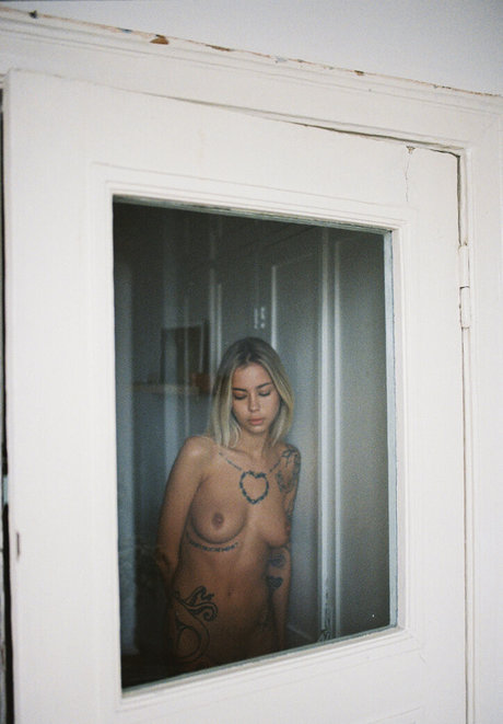 バブルバットオンリーファン 無料ヌード 写真