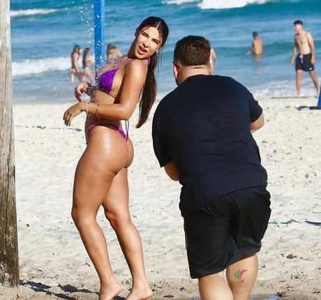 Gabriela Versiani 高品質のポルノスター 写真