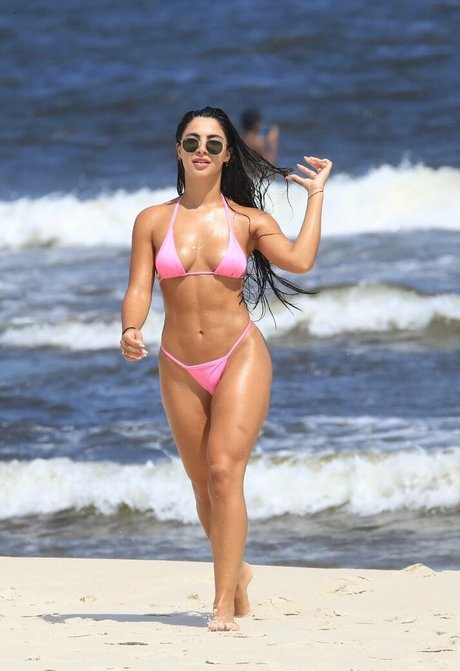 Gabriela Versiani ヌード女優 画像