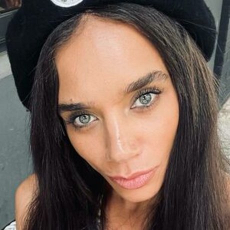 成熟した黒人女性オンリーファンズ ポルノ ギャラリー