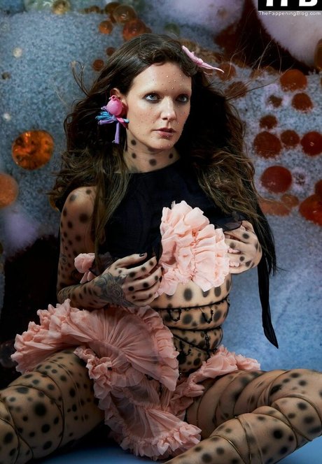 プールファックOnlyFans 無料エロ 画像