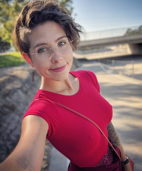 Soe Gschwind 無料女優 ギャラリー