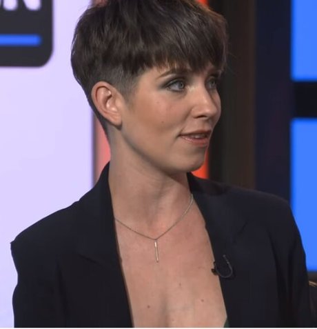 Soe Gschwind ポルノスター 無料 写真