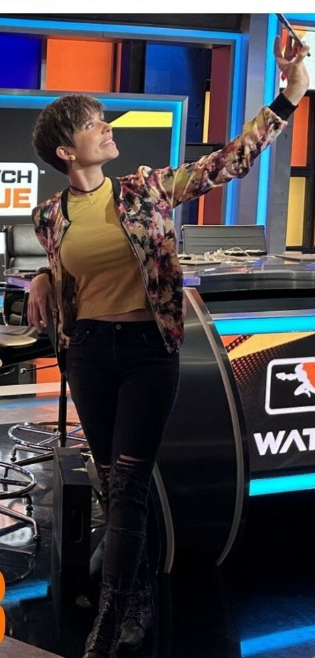 Soe Gschwind ポルノスター アダルト 画像