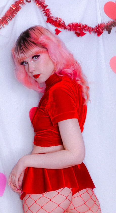 BBW TS オンリーファンズ ポルノ 画像