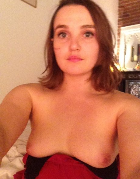 Chloe Fineman 無料のスター 写真