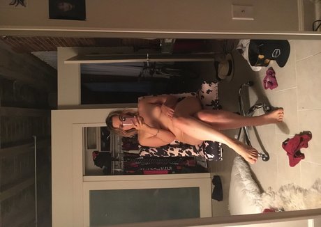 Chloe Fineman ポルノスター 美しい 画像