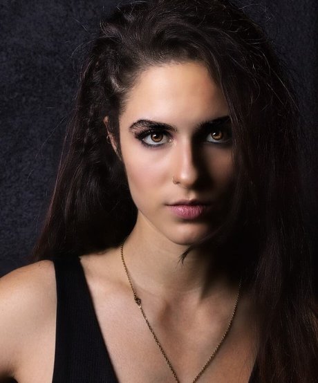 黒檀の猫オンリーファンズ 無料 画像