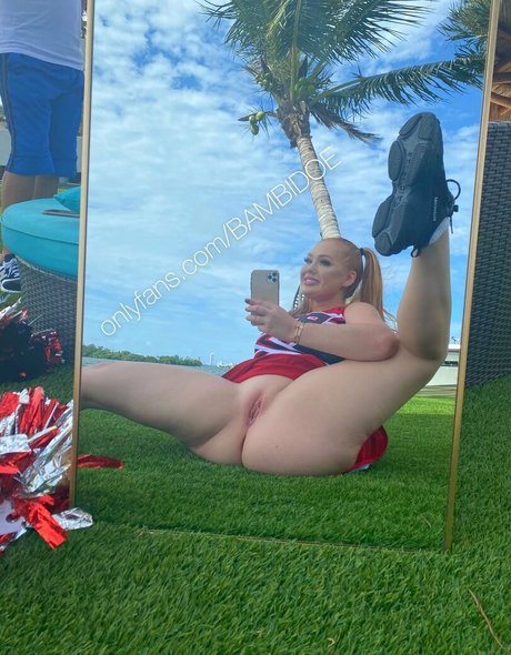 bambidoe 美しいモデル 写真