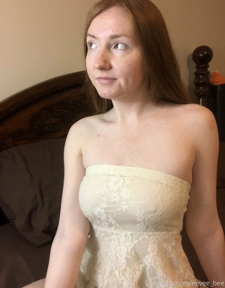 甘いおまんこオンリーファンズ ホット裸 写真