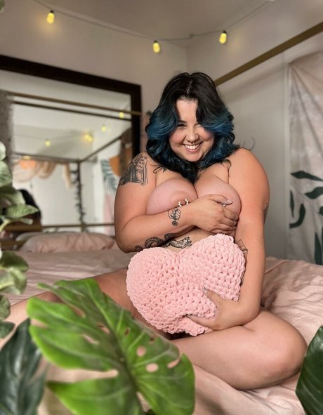 Suki Jade アートスター 写真