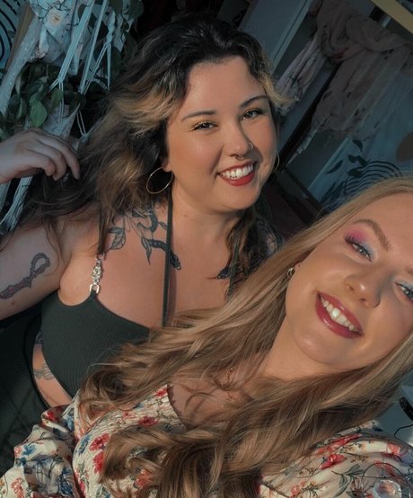 Suki Jade ポルノスター トップ 写真