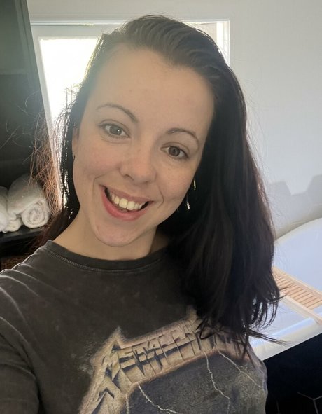 Miss Bb ヌードモデル 写真