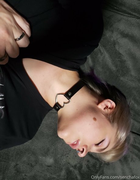 巨尻オンリーファン ホット裸 写真