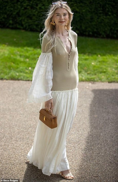 トランスジェンダーオンリーファン 無料ポルノ 画像