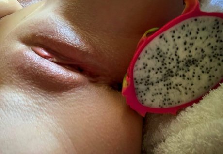 Hellenneverstop アートモデル 写真