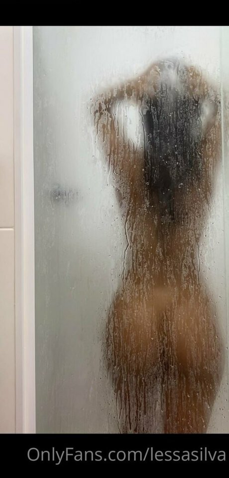 潮吹き オンリーファンズ 無料裸 写真