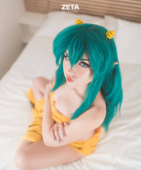 トゥインクスオンリーファンズ セクシーヌード 写真