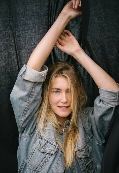 スマイルオンリーファンズ HD 写真