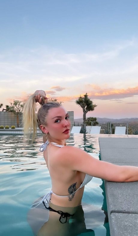 MillieT25 ポルノスター セクシー 写真