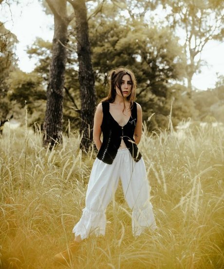 自然な赤毛のオンリーファンズ HD 画像