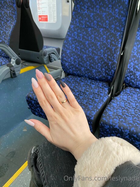 For you Lesly_ ホットなモデル 画像