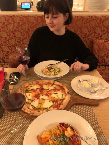 For you Lesly_ セックスポルノスター 画像