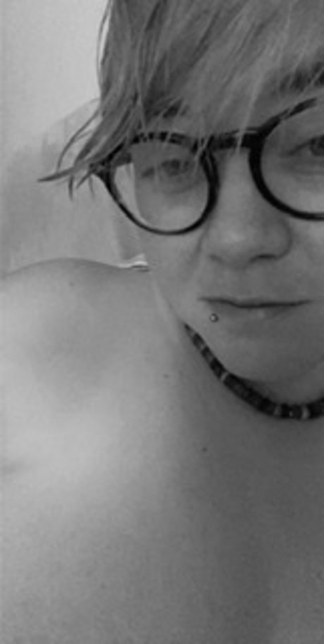 Lesbo1986 アートモデル 画像