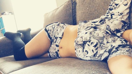 Leonne94 高品質モデル 写真