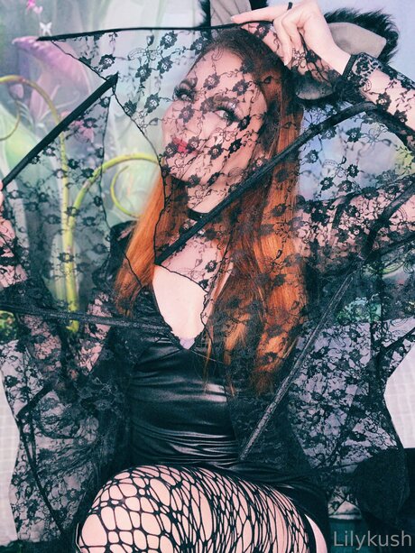 黒いお尻のオンリーファンズ ホットヌード 画像