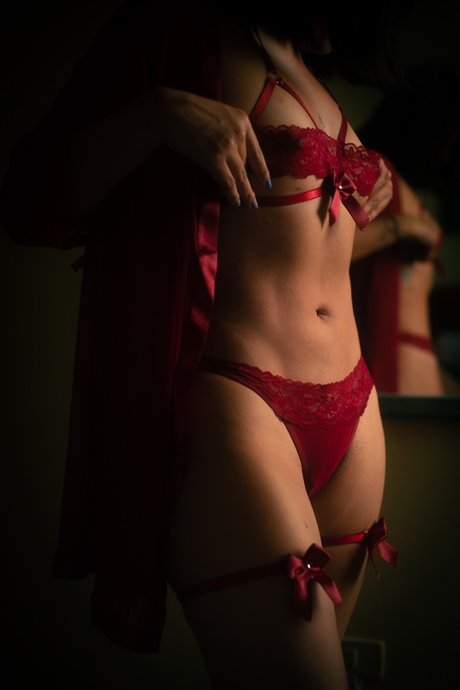 巨乳の黒人女性オンリーファンズ 無料アダルト アーカイブ