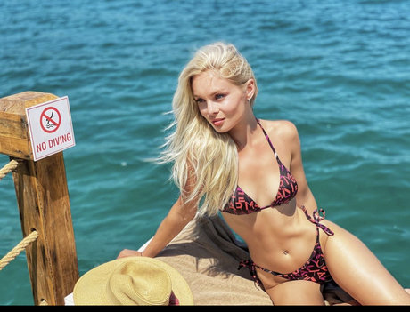 Alena Savchenko ポルノスター セックス 画像