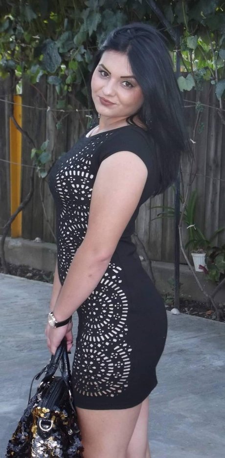 巨乳ティーンオンリーファンズ 無料エロ 写真