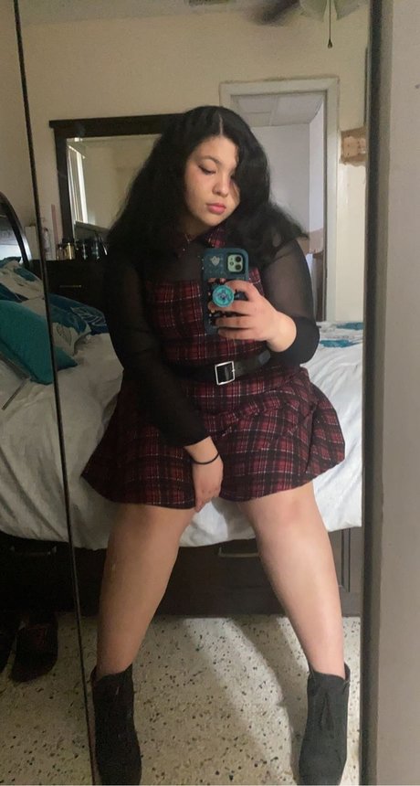 Lizzy Heart 最高のスター アーカイブ