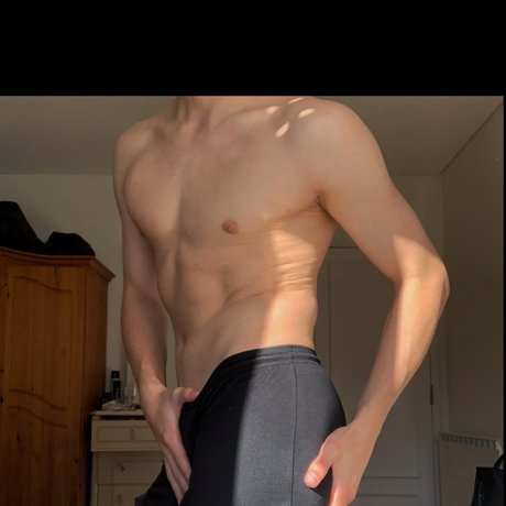 巨乳ブルネットオンリーファンズ セックス 写真