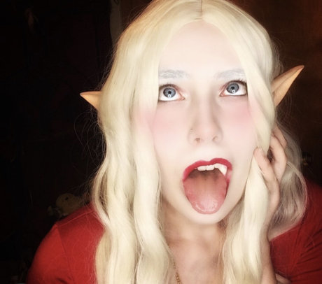 Lovely Luna 素敵なモデル 写真