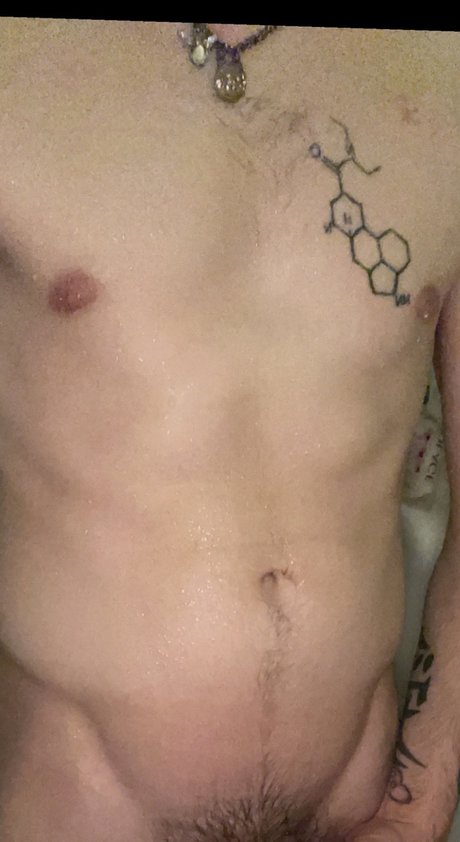 Cyrus ポルノスター ギャラリー