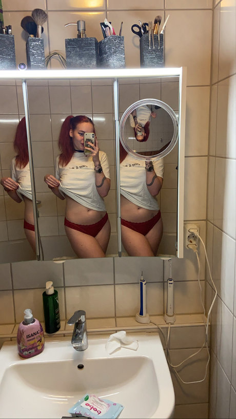 Marlene アダルトスター 写真