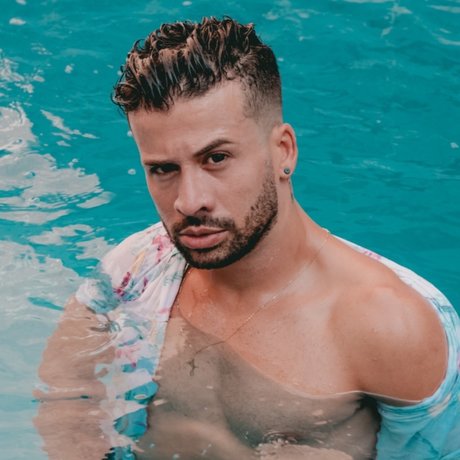 Me and my self ポルノ女優 写真