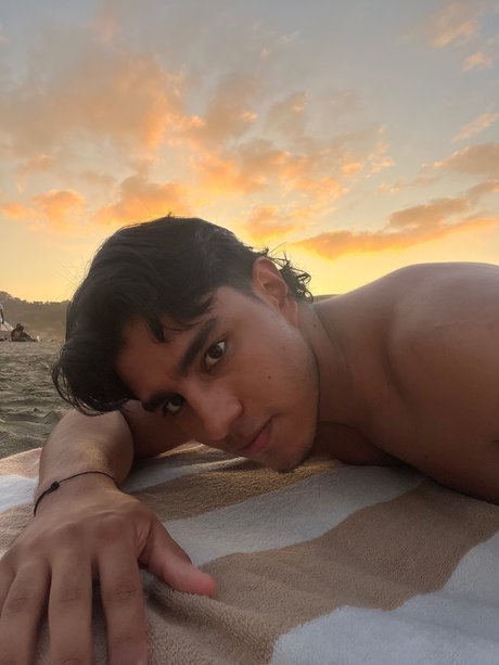 BBWシーメールオンリーファンズ 美しいヌード 写真