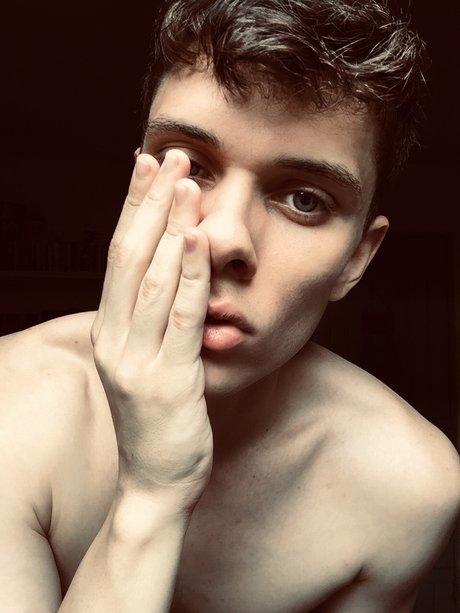 Matheus Abril ポルノスター HD 画像