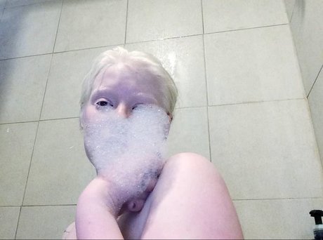 Milky Moon ポルノスター 写真