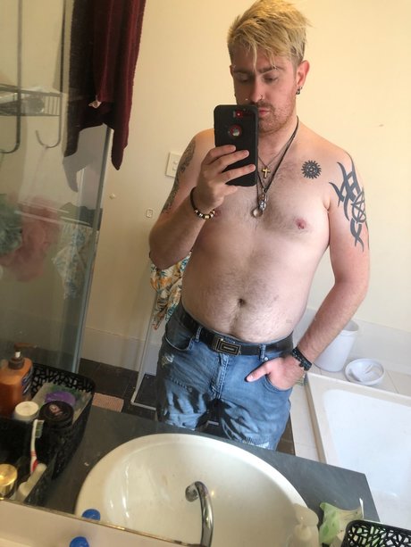 MikDaMonsta 最高のモデル 写真