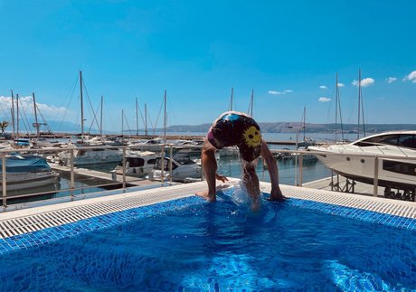 MikeAmiri244 アートモデル 写真