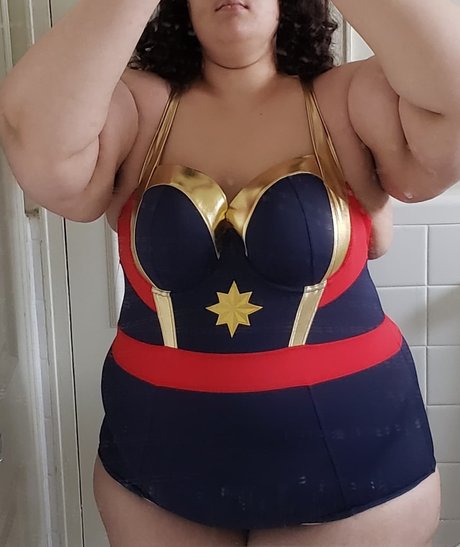 Erica Kitty ポルノスター セクシー 画像